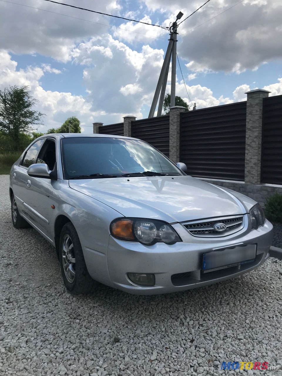 2001' Kia Shuma photo #1