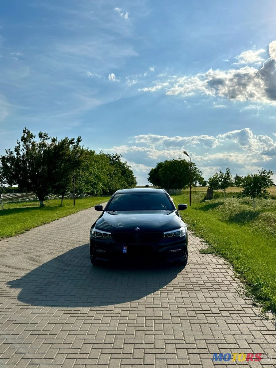 2018' BMW 5 Series photo #3