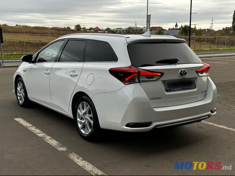 2018' Toyota Auris photo #2