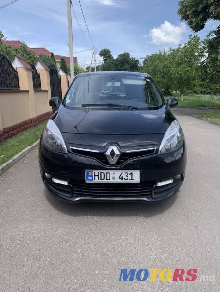 2013' Renault Scenic photo #1