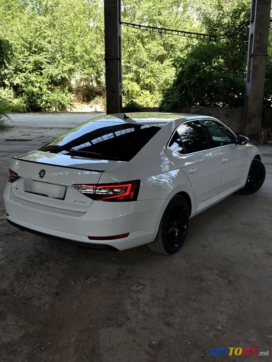 2017' Skoda Superb photo #4