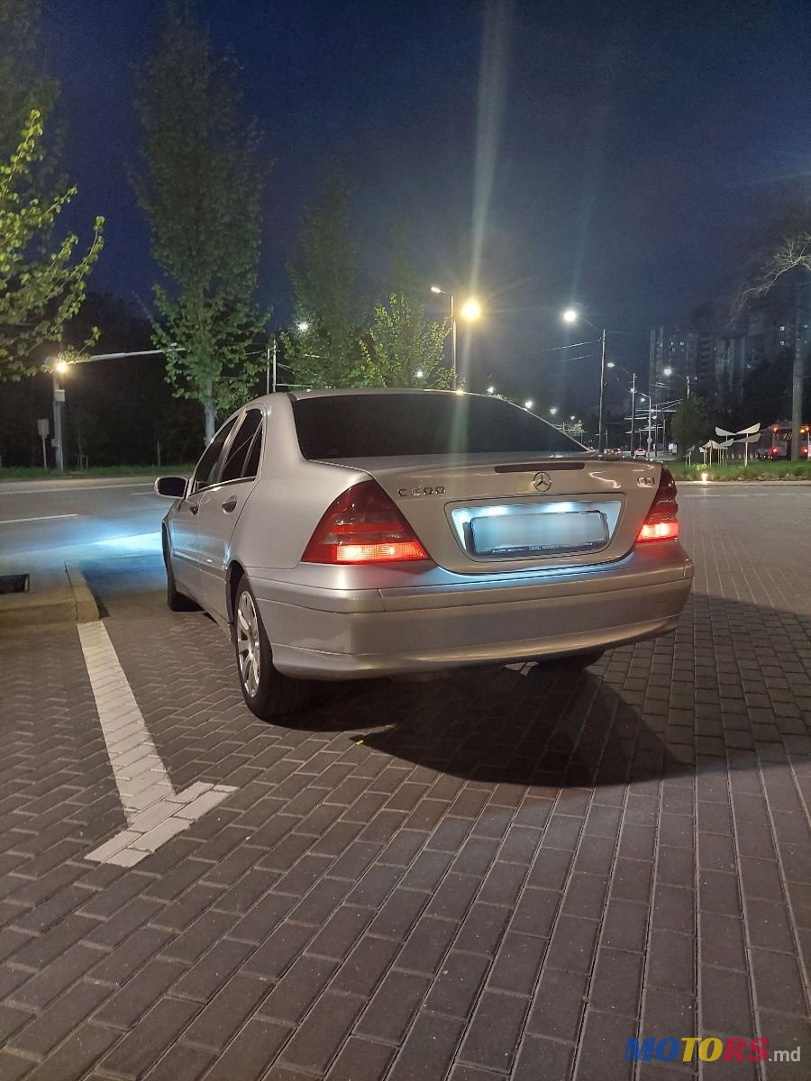 2005' Mercedes-Benz C-Class photo #5