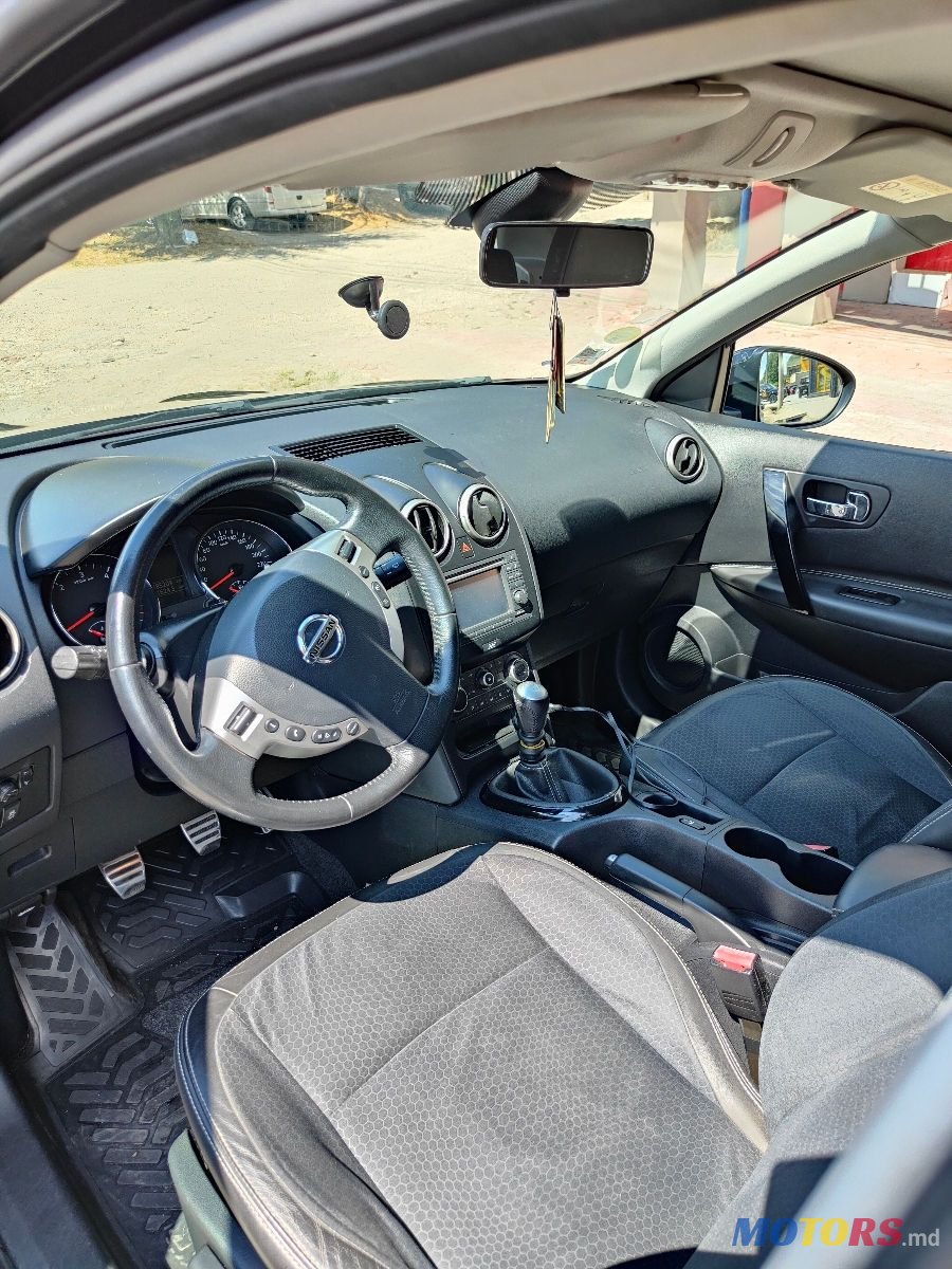 2013' Nissan Qashqai photo #2