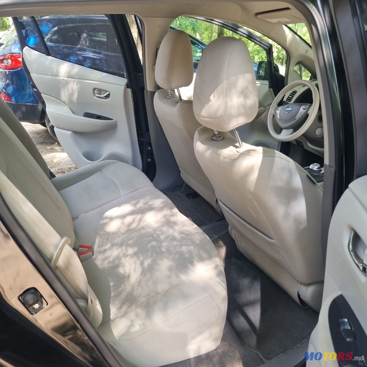 2012' Nissan Leaf photo #5