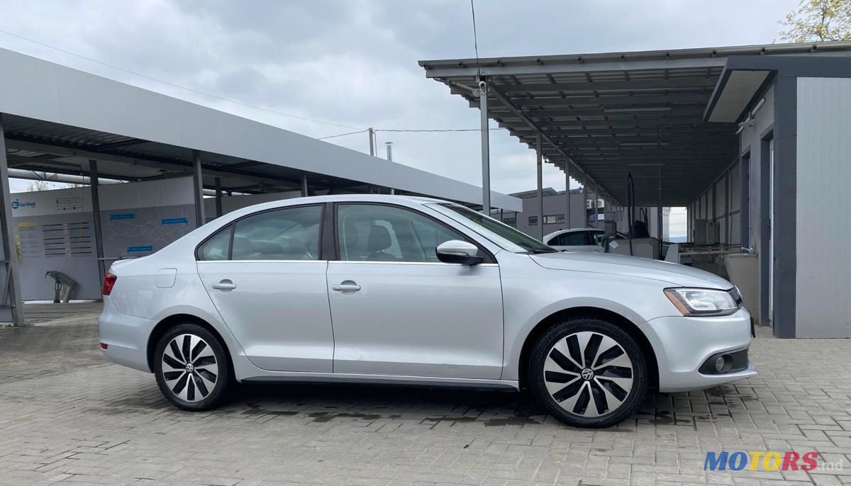 2013' Volkswagen Jetta photo #4