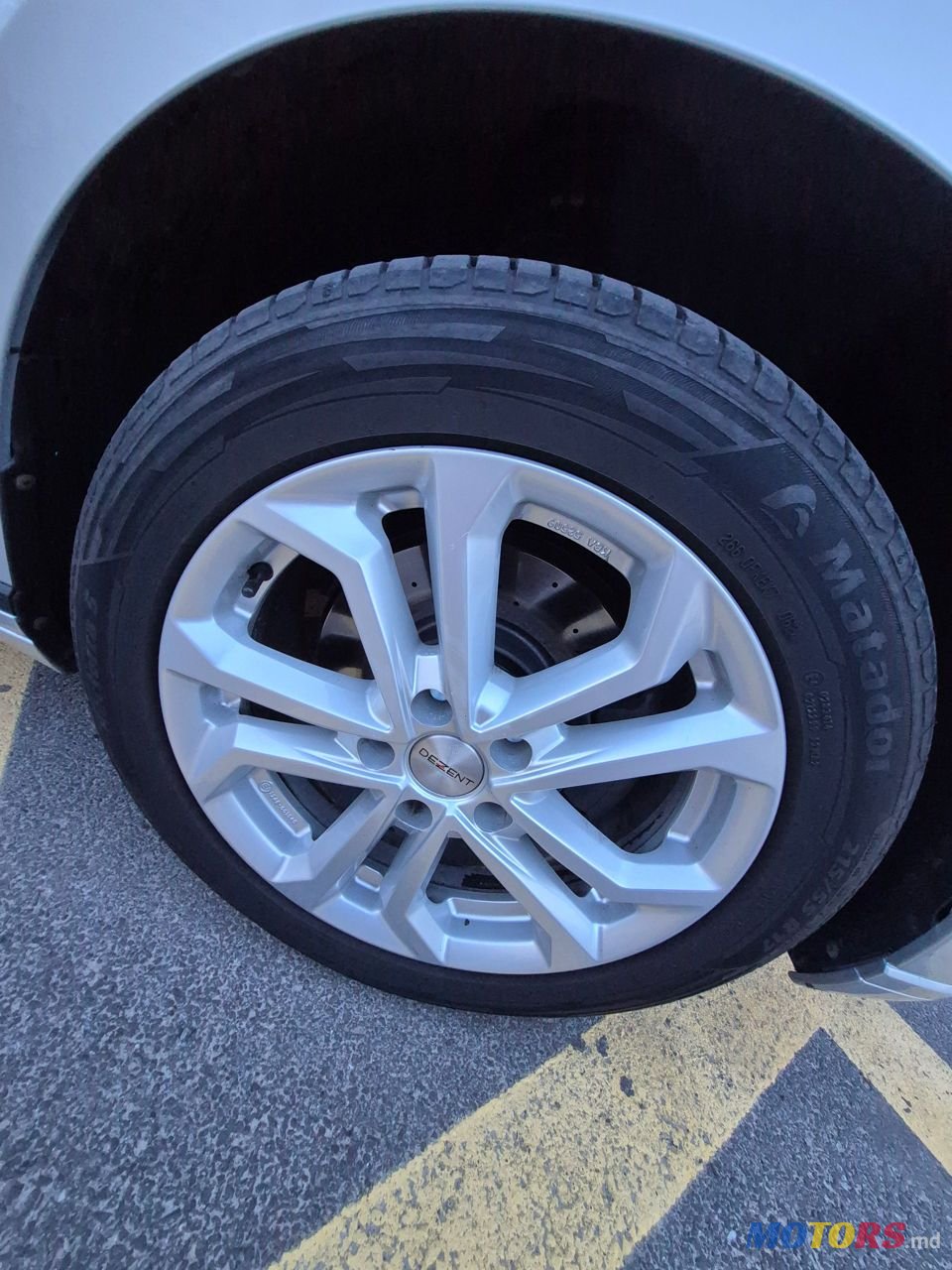 2015' Volkswagen Passat photo #6