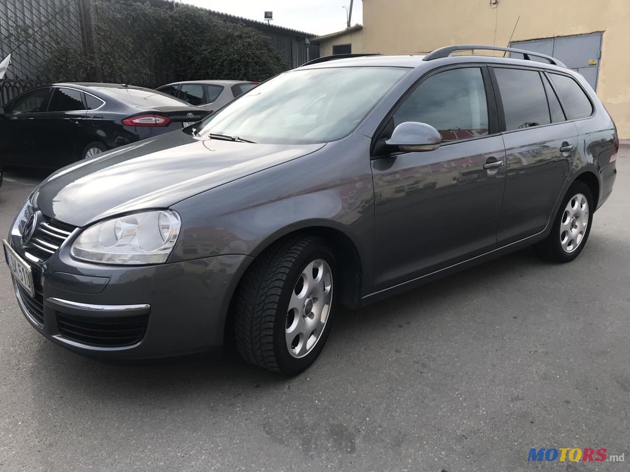 2008' Volkswagen Golf photo #2