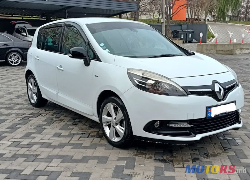 2015' Renault Scenic photo #2