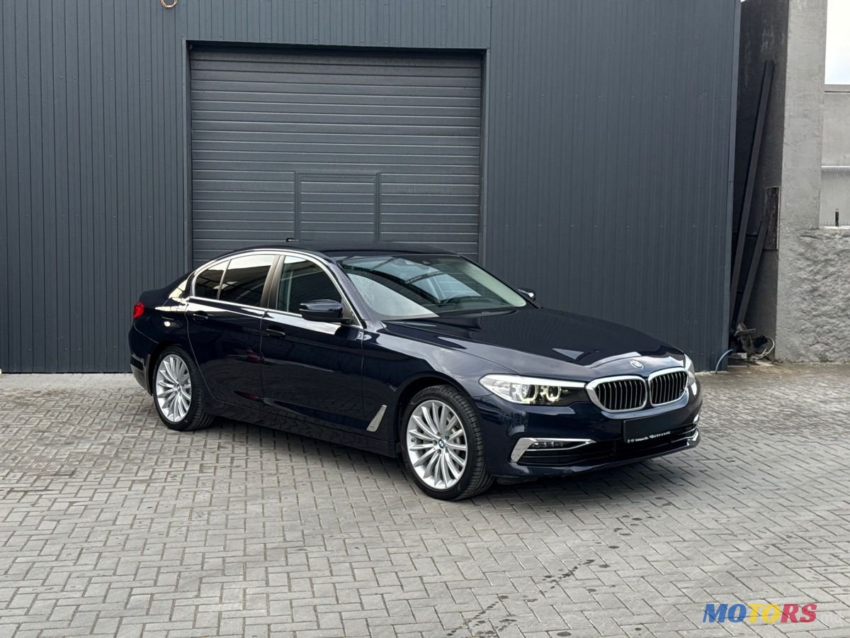 2020' BMW 5 Series photo #1