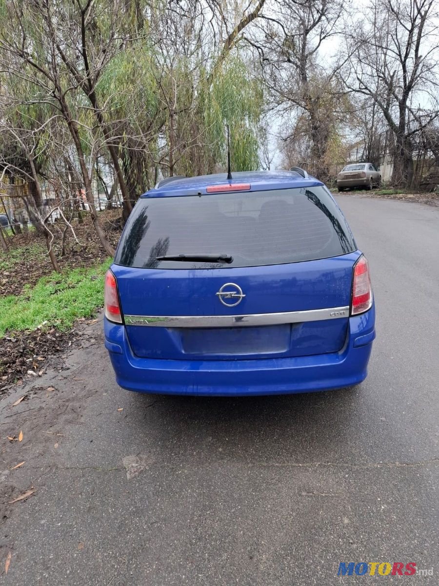 2008' Opel Astra photo #6