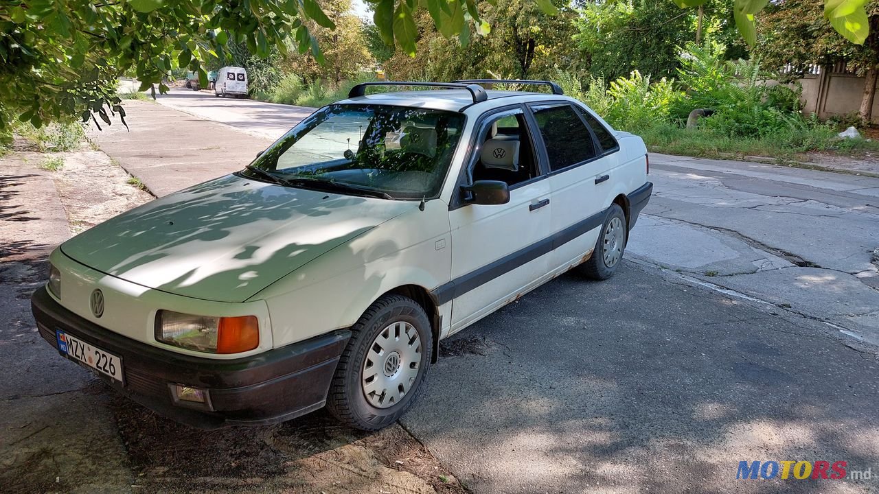 1988' Volkswagen Passat photo #2