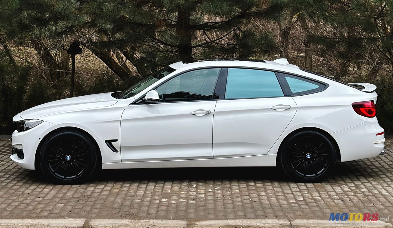 2020' BMW 3 Series GT photo #3