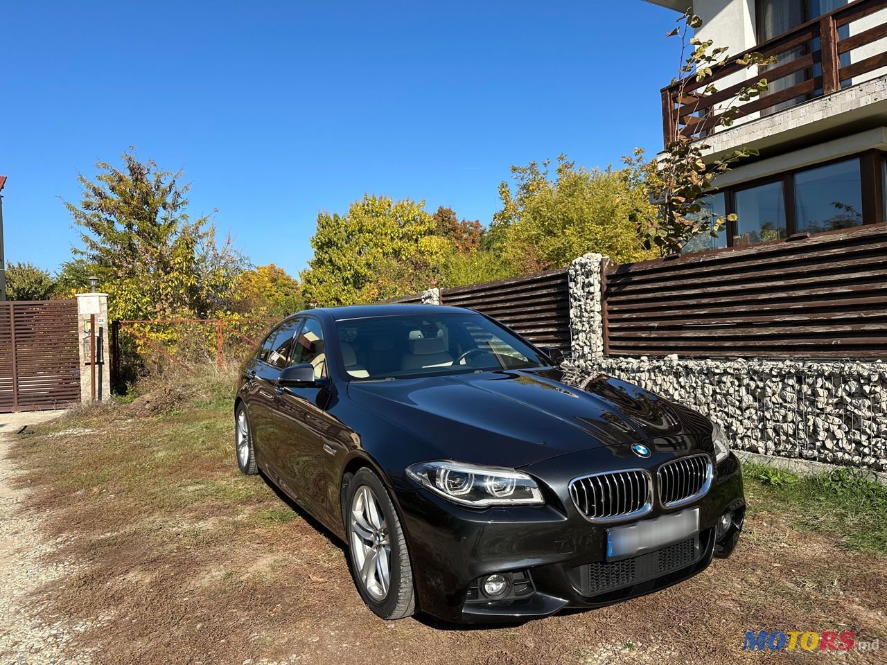 2014' BMW 5 Series photo #2