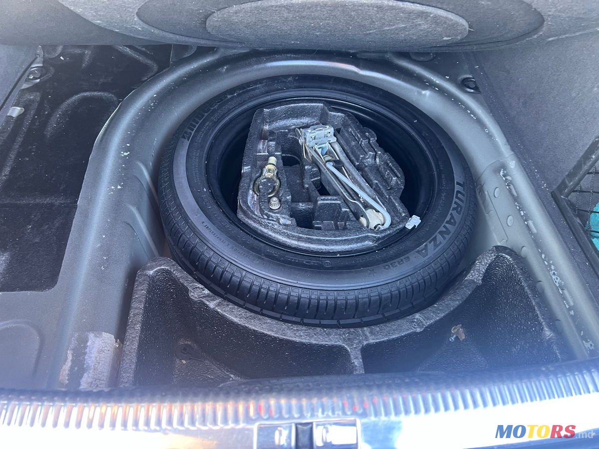 2004' Volkswagen Bora photo #4