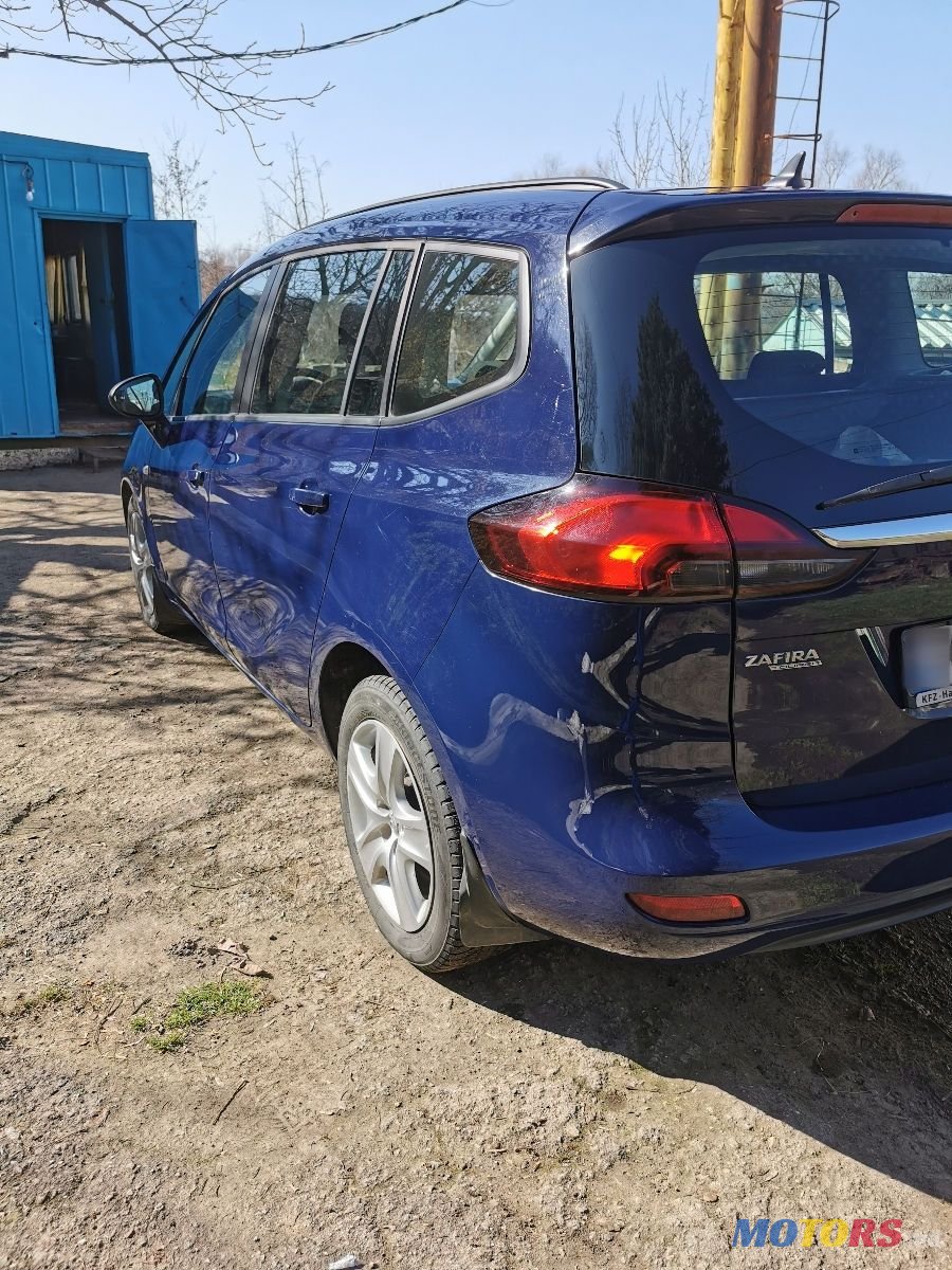 2013' Opel Zafira photo #5