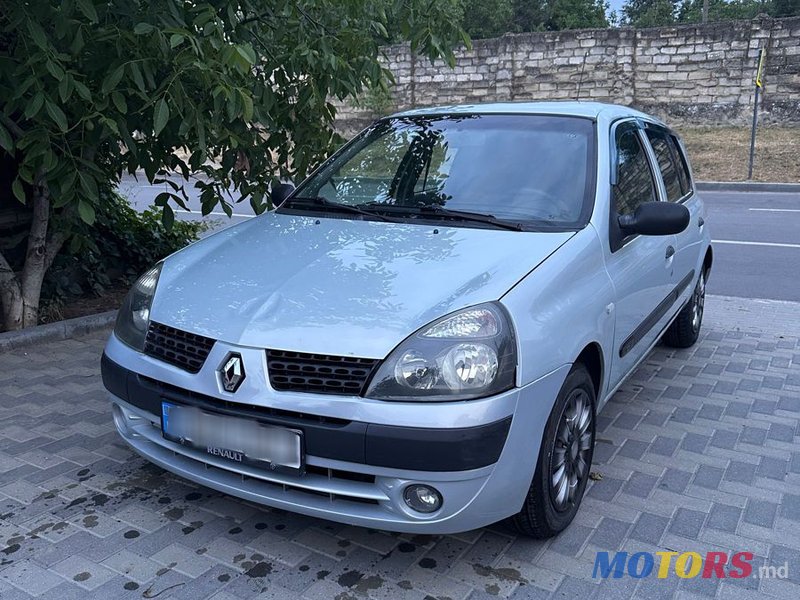 2002' Renault Clio photo #1