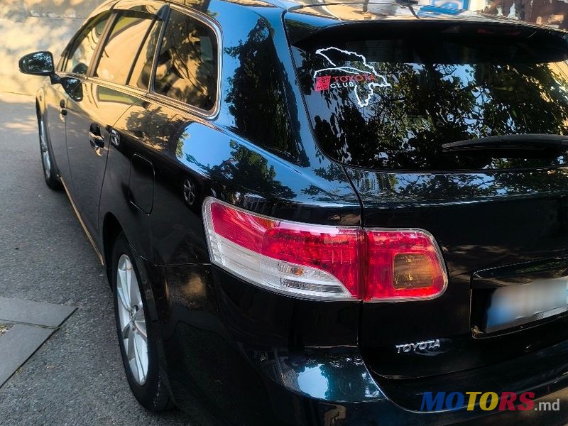 2011' Toyota Avensis photo #5