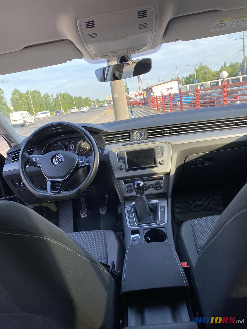 2016' Volkswagen Passat photo #5