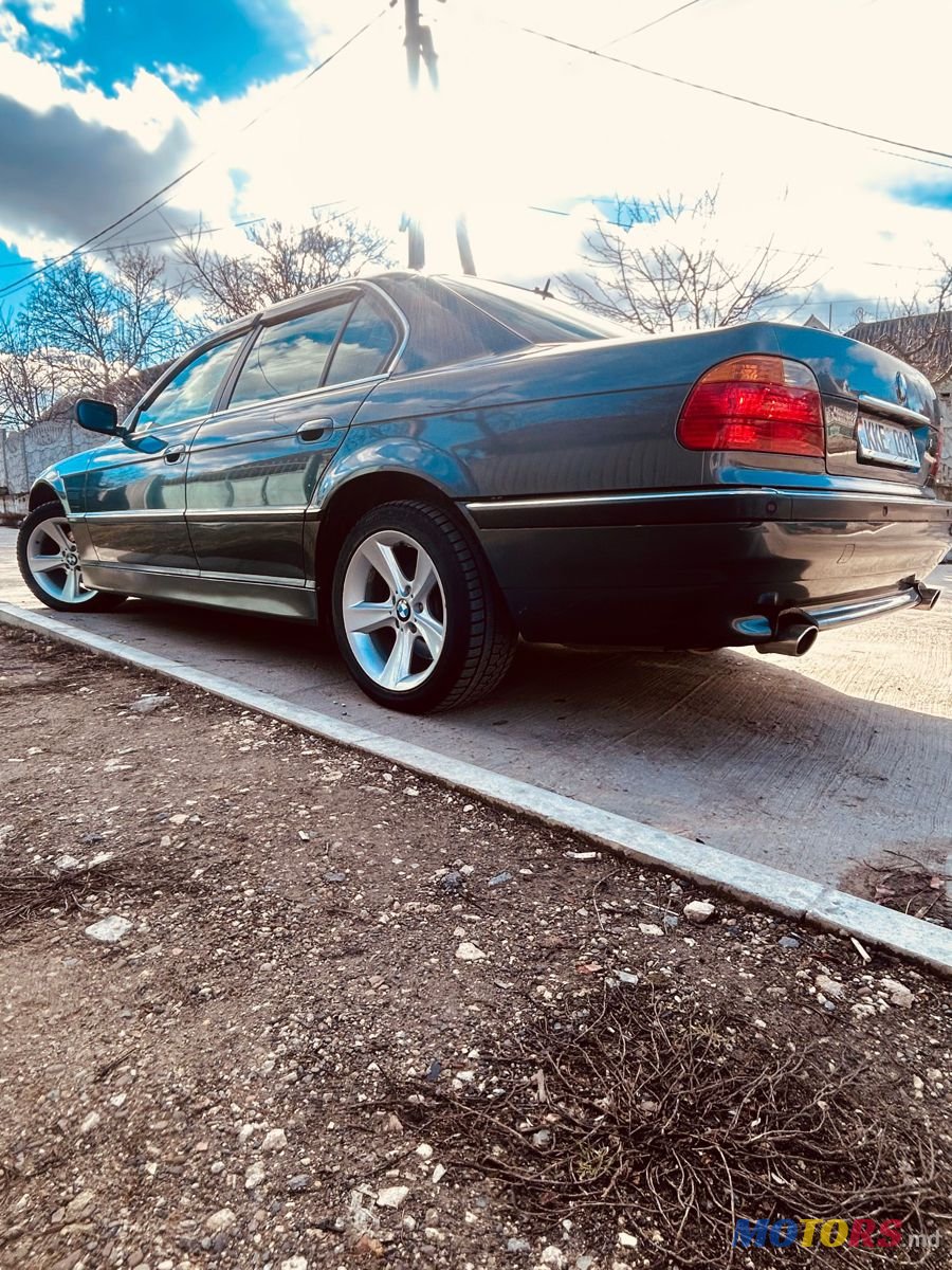 2001' BMW 7 Series photo #3