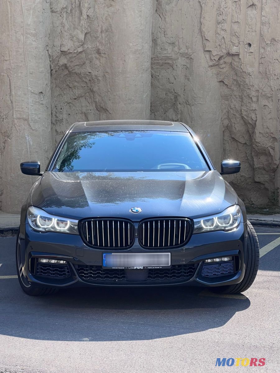 2016' BMW 7 Series photo #1