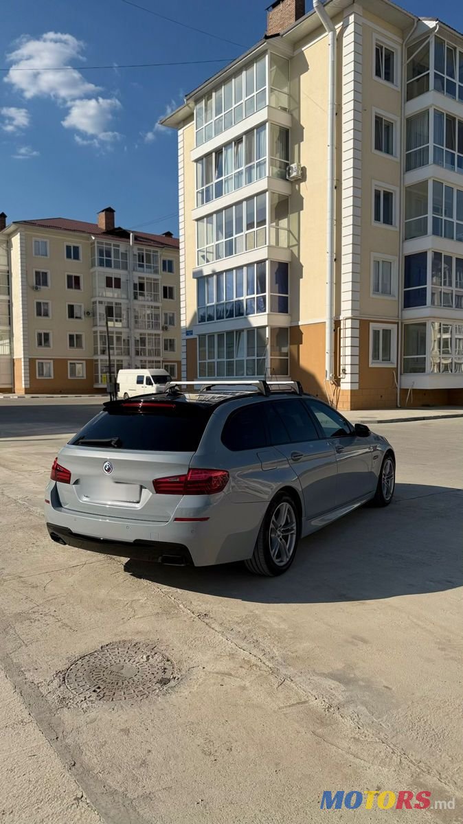 2014' BMW 5 Series Touring photo #3