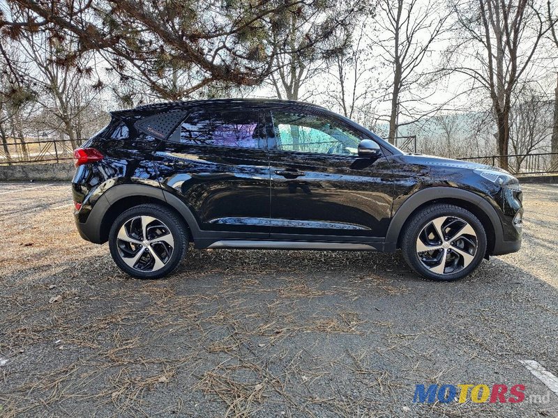 2015' Hyundai Tucson photo #2