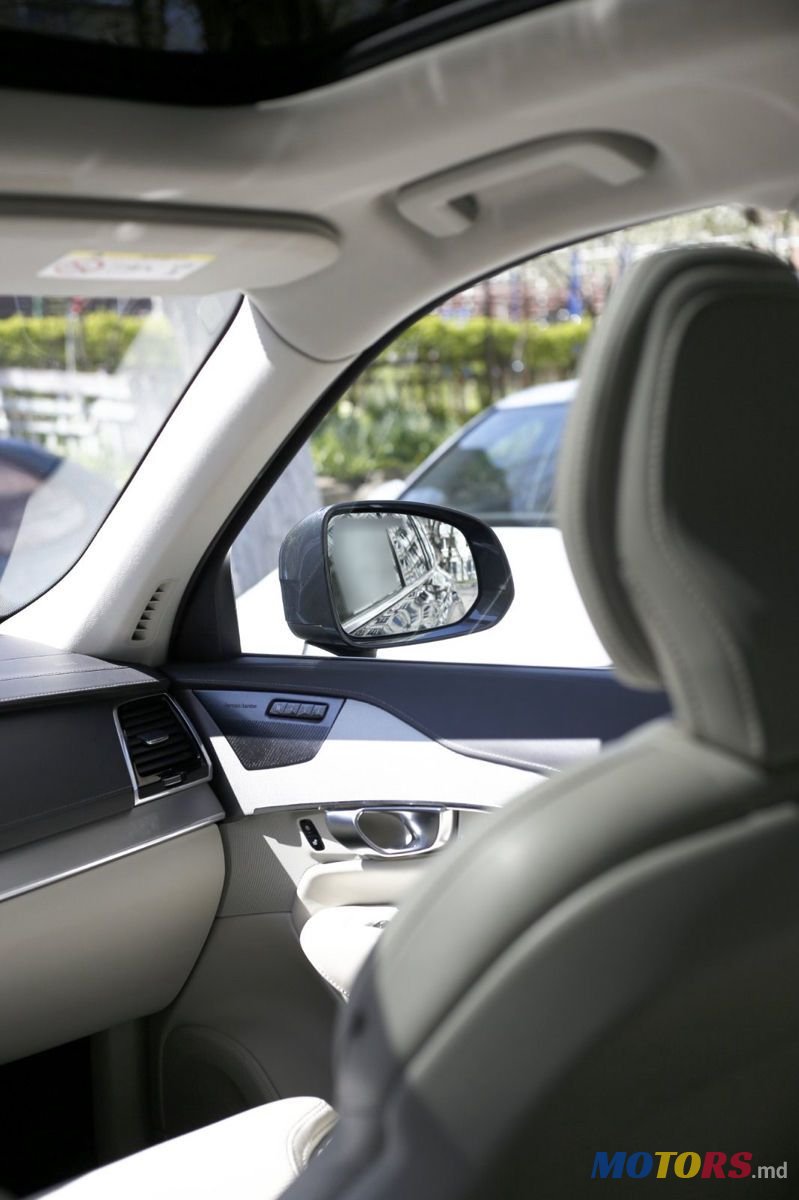2019' Volvo XC90 photo #5