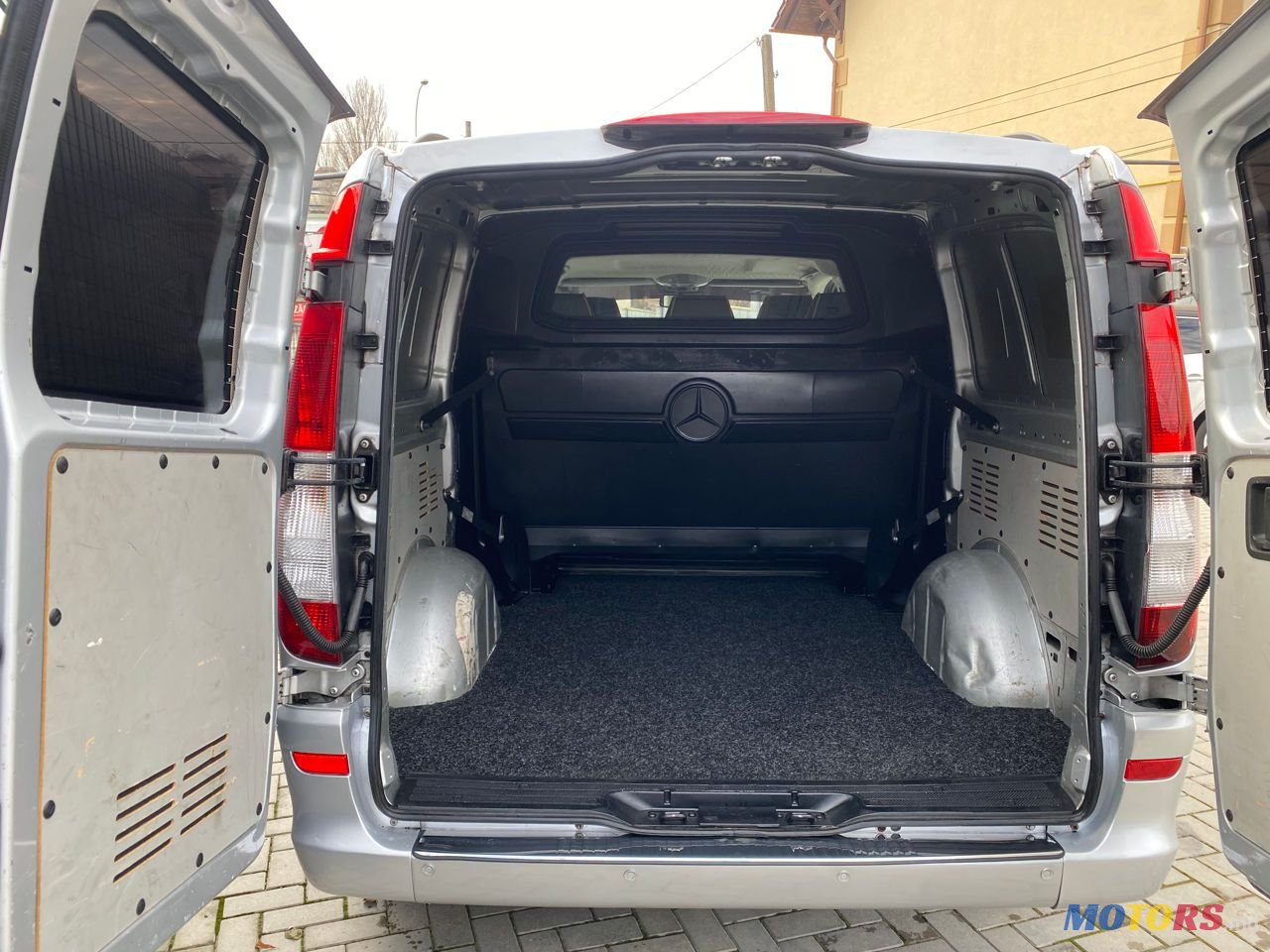 2012' Mercedes-Benz Vito photo #5