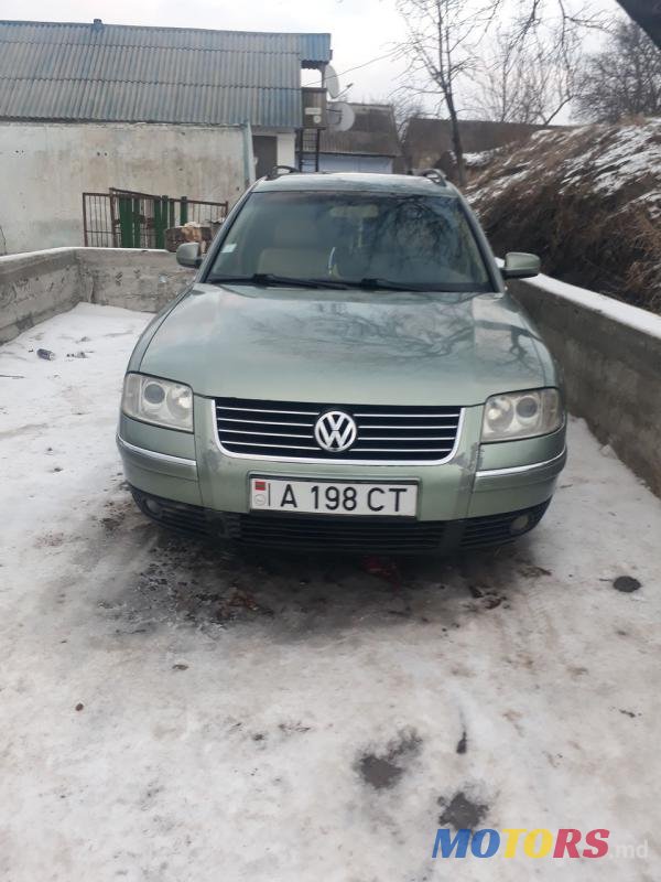 2002' Volkswagen Passat photo #3