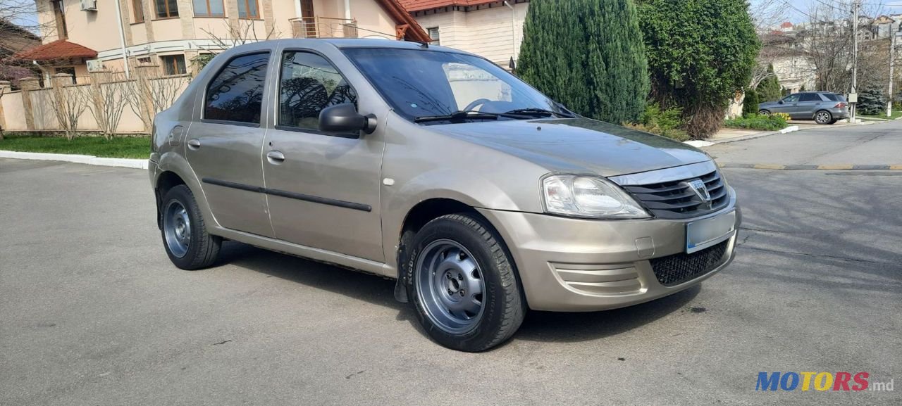 2008' Dacia Logan photo #1