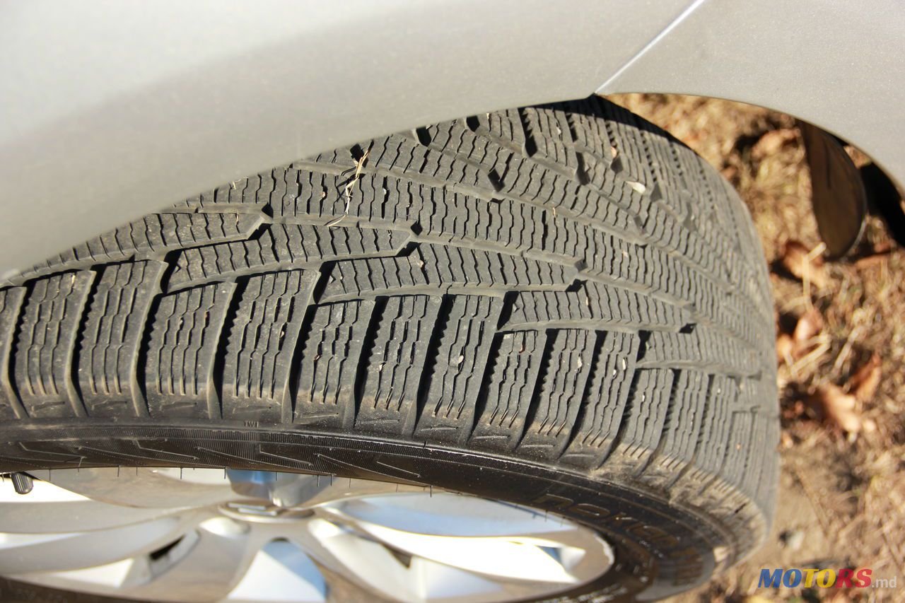 2010' Citroen C4 Picasso photo #4