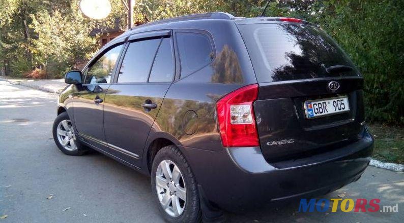 2007' Kia Carens photo #2