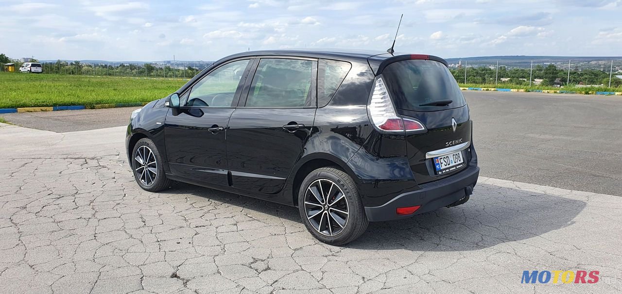 2012' Renault Scenic photo #4