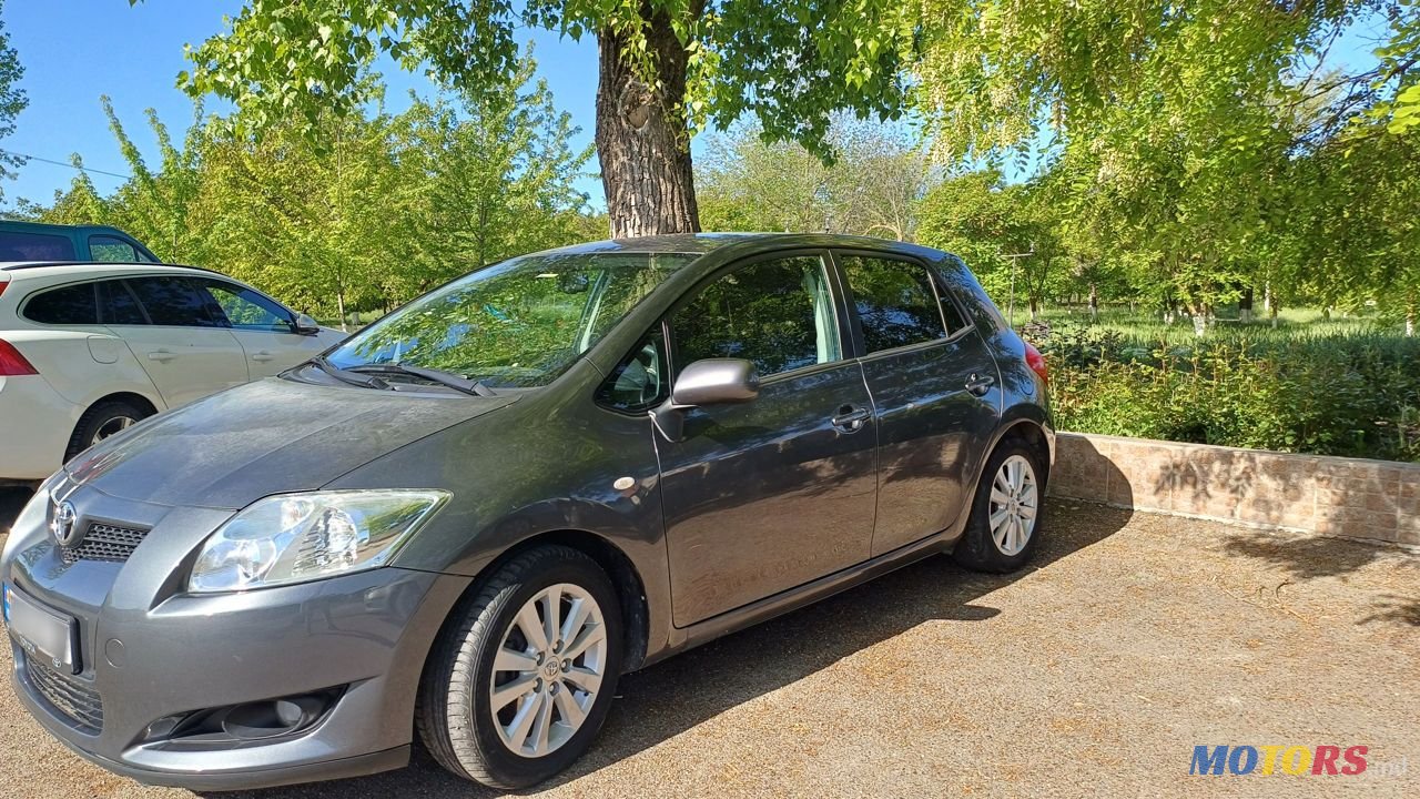 2007' Toyota Auris photo #4
