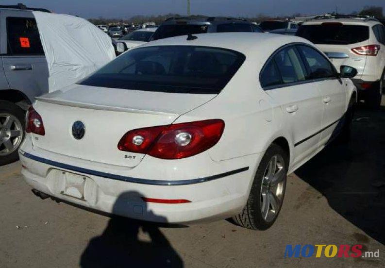 2011' Volkswagen Passat CC photo #2