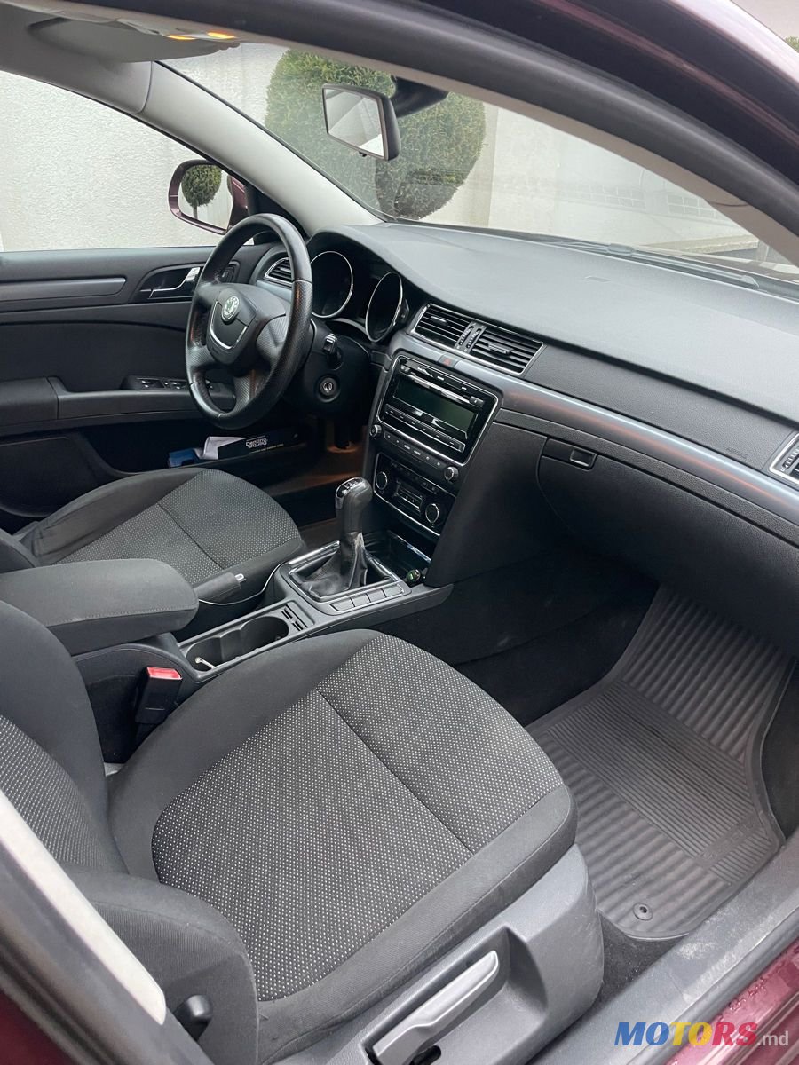 2009' Skoda Superb photo #2