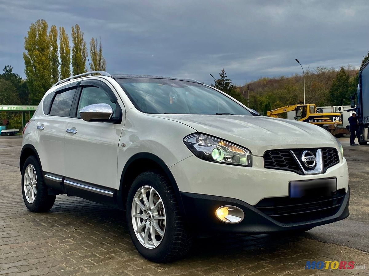 2011' Nissan Qashqai photo #2