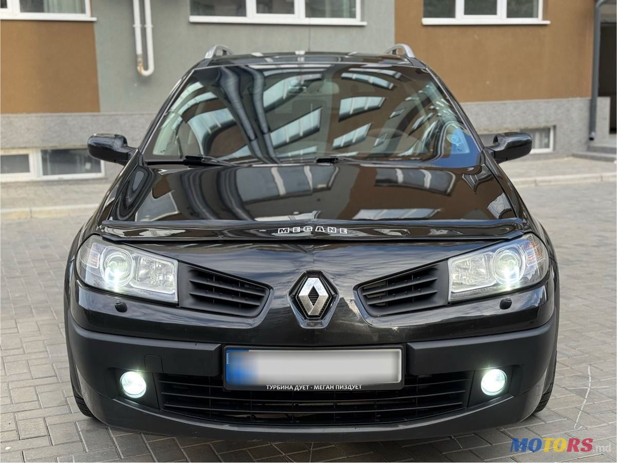2008' Renault Megane photo #2