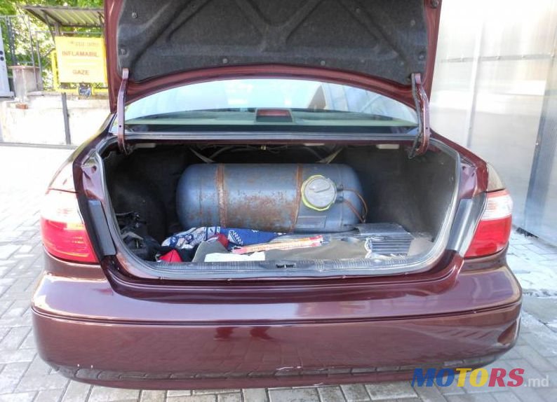 2000' Nissan Maxima photo #3