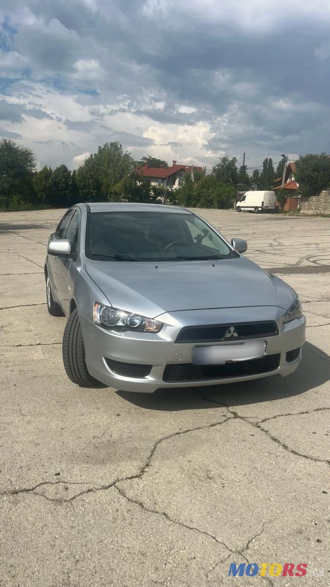 2011' Mitsubishi Lancer photo #2