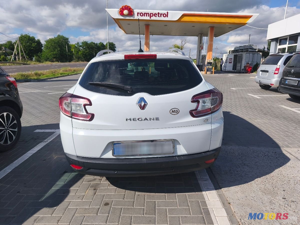 2013' Renault Megane photo #3