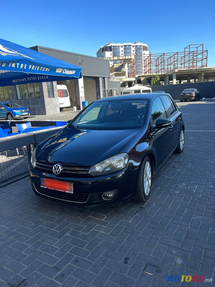 2010' Volkswagen Golf photo #1