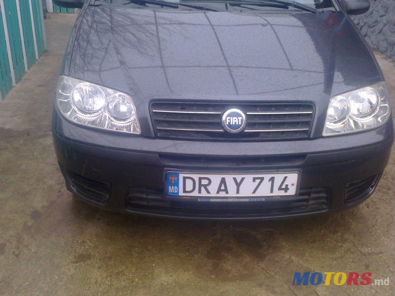 2004' Fiat Punto photo #2