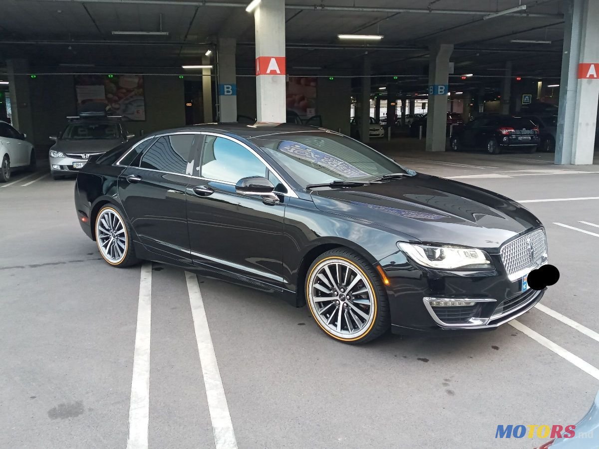 2017' Lincoln MKZ photo #3