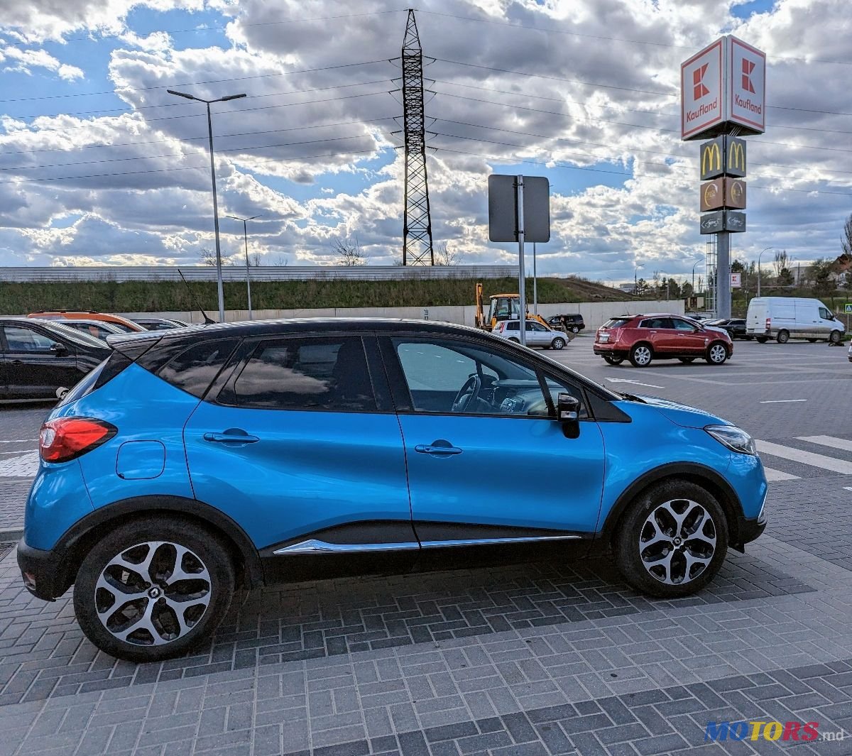 2014' Renault Captur photo #2