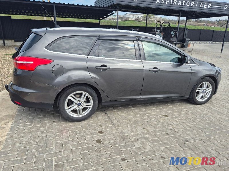 2015' Ford Focus photo #6