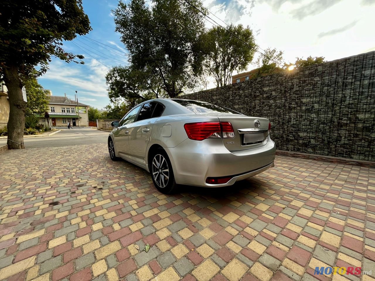 2012' Toyota Avensis photo #4