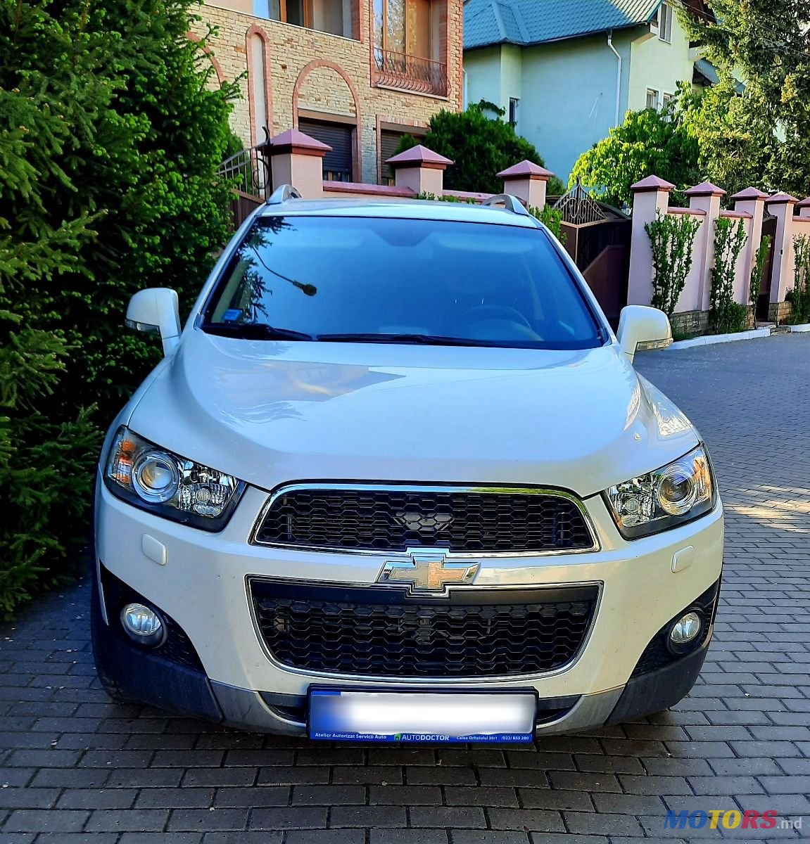 2011' Chevrolet Captiva photo #2