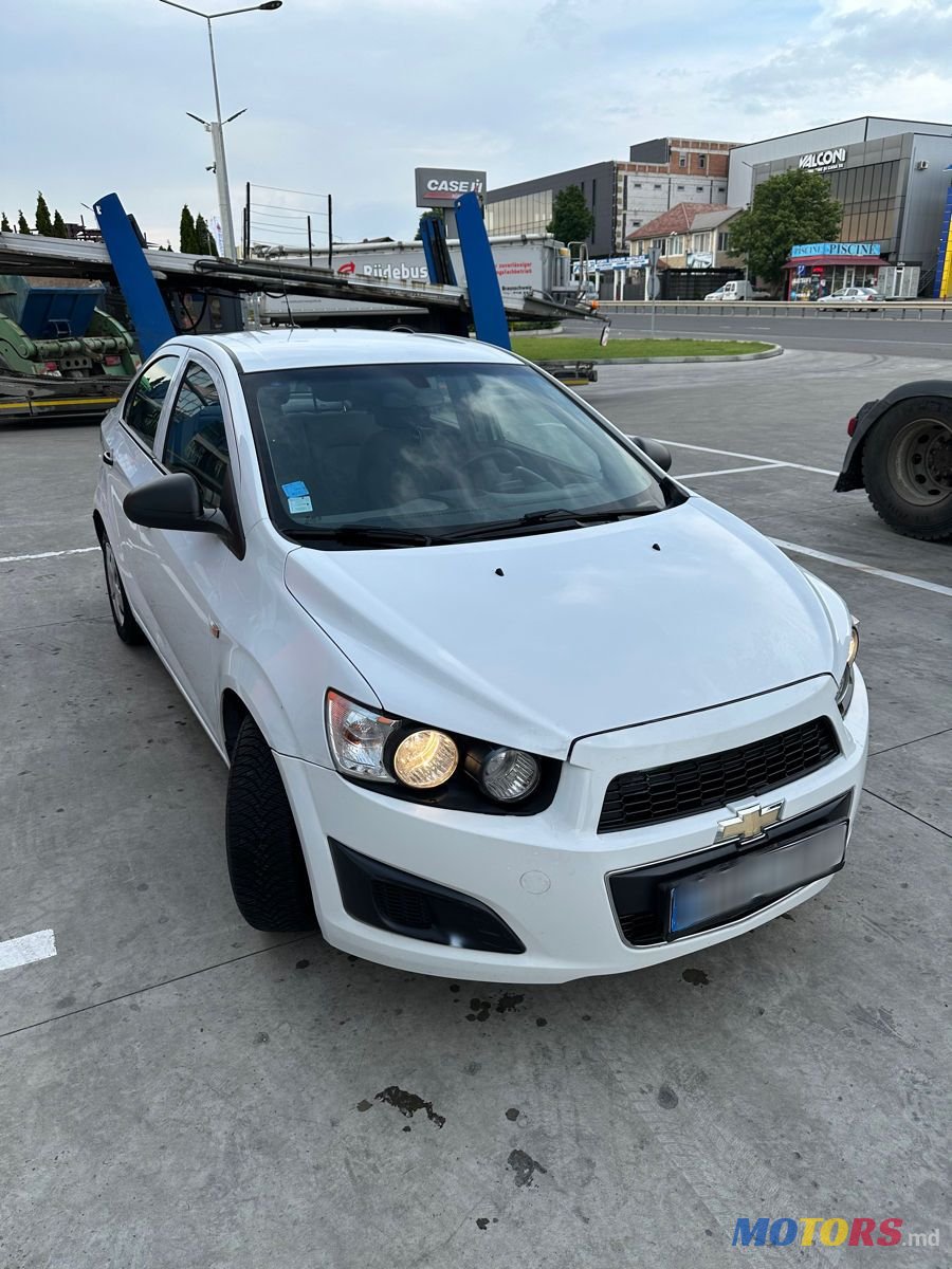 2013' Chevrolet Aveo photo #3