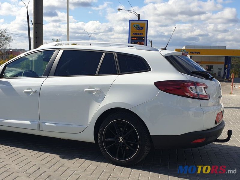 2014' Renault Megane photo #3